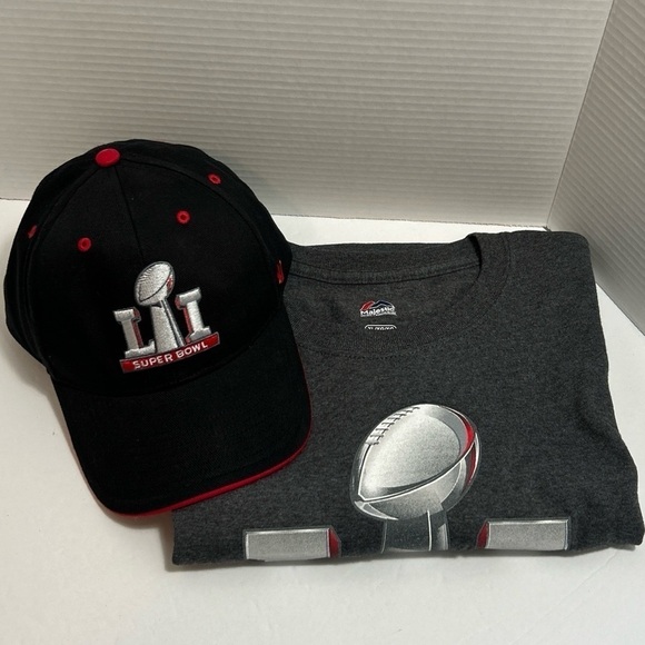 Majestic Other - Super Bowl LII (52) T-Shirt & Hat Lot of 2